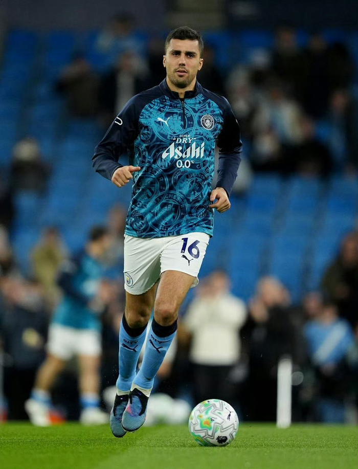 开云体育官网-皇马放弃引进罗德里，重伤年龄高价成阻碍|曼城|罗德里戈·埃尔南德斯·卡斯坎特|罗德里-塔林|皇家马德里|苏比门迪_新浪体育_新浪新闻